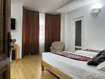 prestige terrace hotel