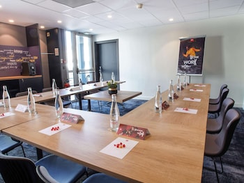 ibis tours centre giraudeau