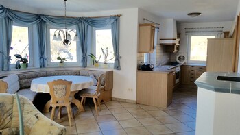 hotel pension haus hubertus