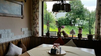 hotel pension haus hubertus