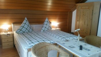 hotel pension haus hubertus