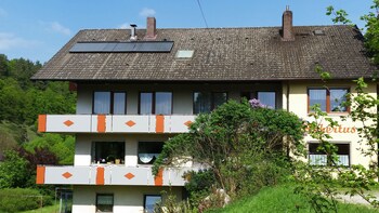 hotel pension haus hubertus