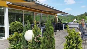 hotel pension haus hubertus