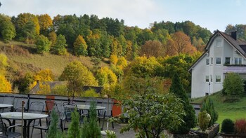 hotel pension haus hubertus