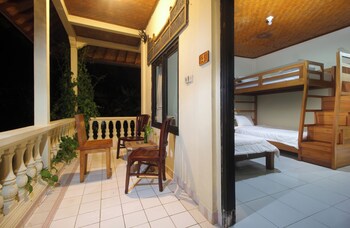 sari gong guest house