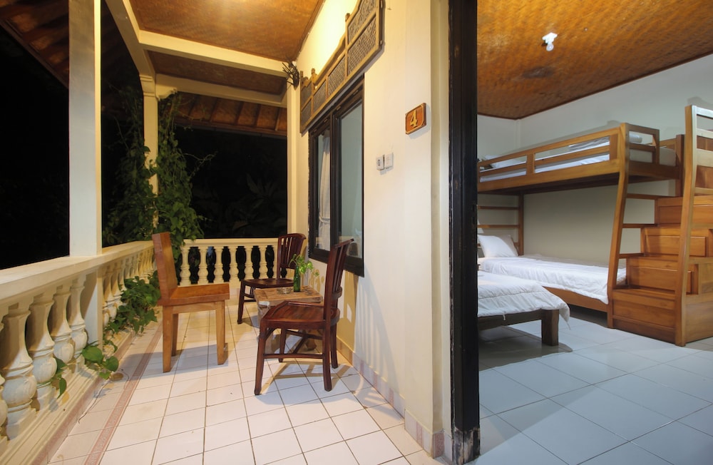 sari gong guest house