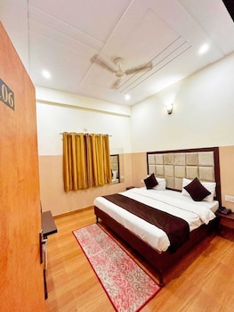 the taj royal