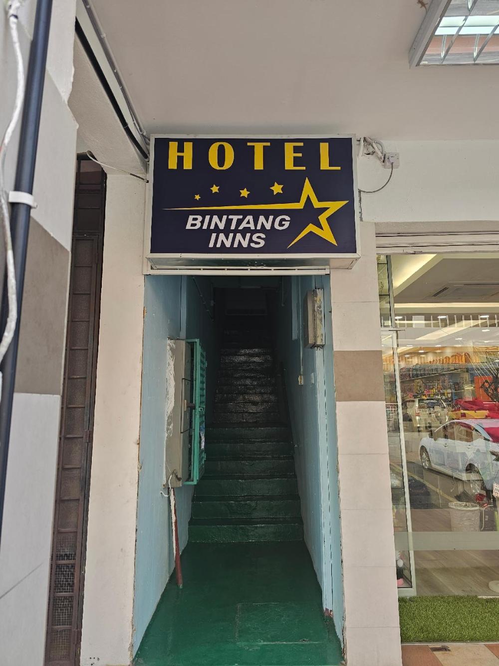 oyo 90867 hotel bintang inns