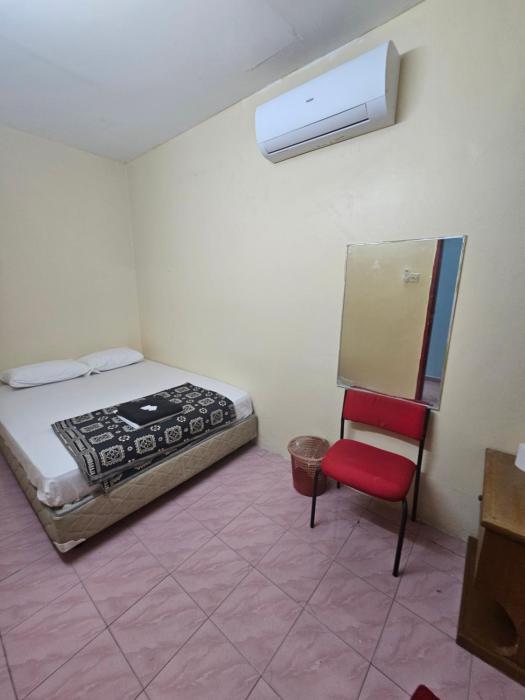 oyo 90867 hotel bintang inns