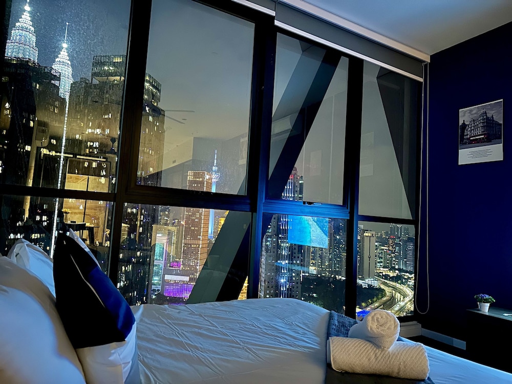 scarletz suites klcc by m suites