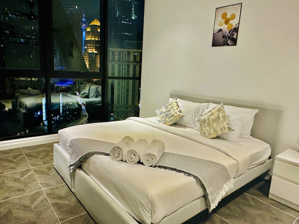 scarletz suites klcc by m suites