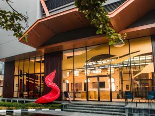 scarletz suites klcc by m suites