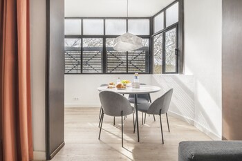 olala comfy apartment
