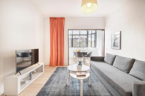 olala comfy apartment