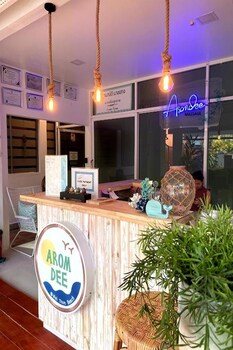 aromdee naithon beach