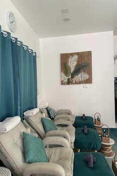 aromdee naithon beach