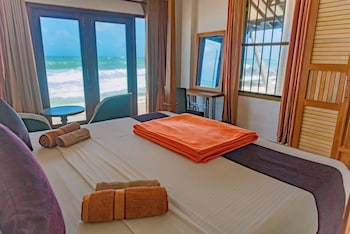 amor beach unawatuna