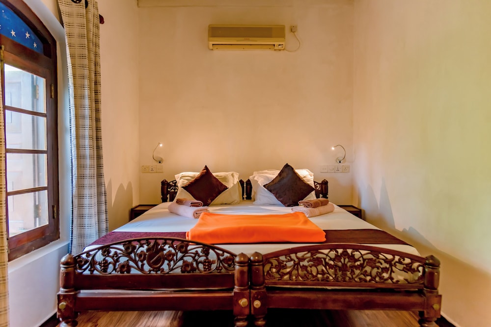 amor beach unawatuna