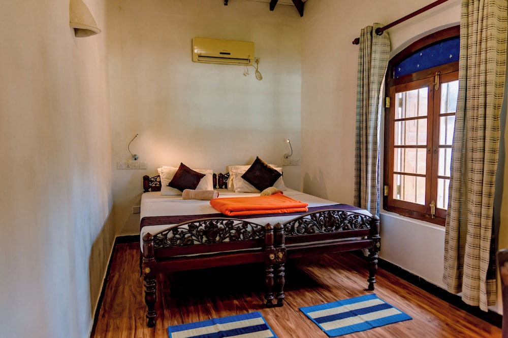 amor beach unawatuna