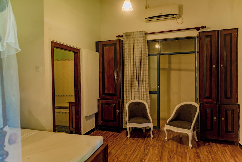 amor beach unawatuna