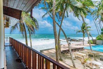 amor beach unawatuna