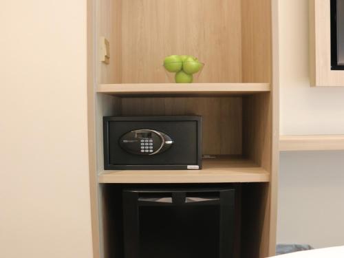 aqueen prestige hotel jalan besar