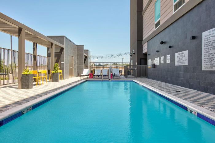 home2 suites by hilton huntsville tx