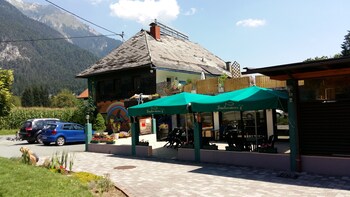 skiandbike nassfeld apartments