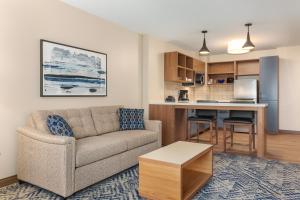 candlewood suites collingwood an ihg hotel