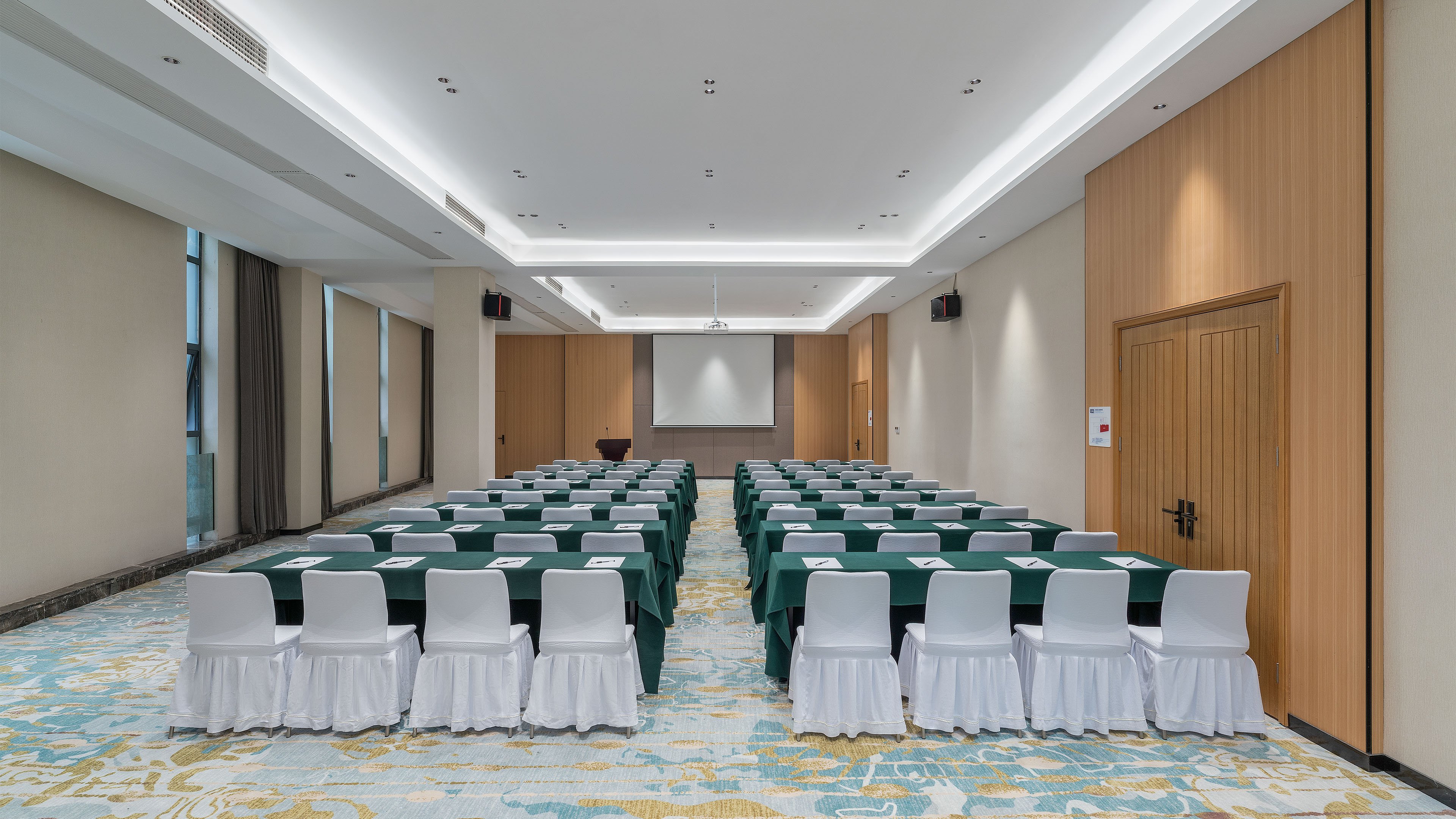 holiday inn express huangshi cihu lake an ihg hotel
