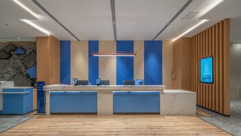 holiday inn express huangshi cihu lake an ihg hotel