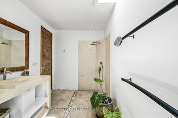 the saya house by hombali