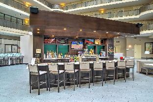 embassy suites by hilton indianapolis north