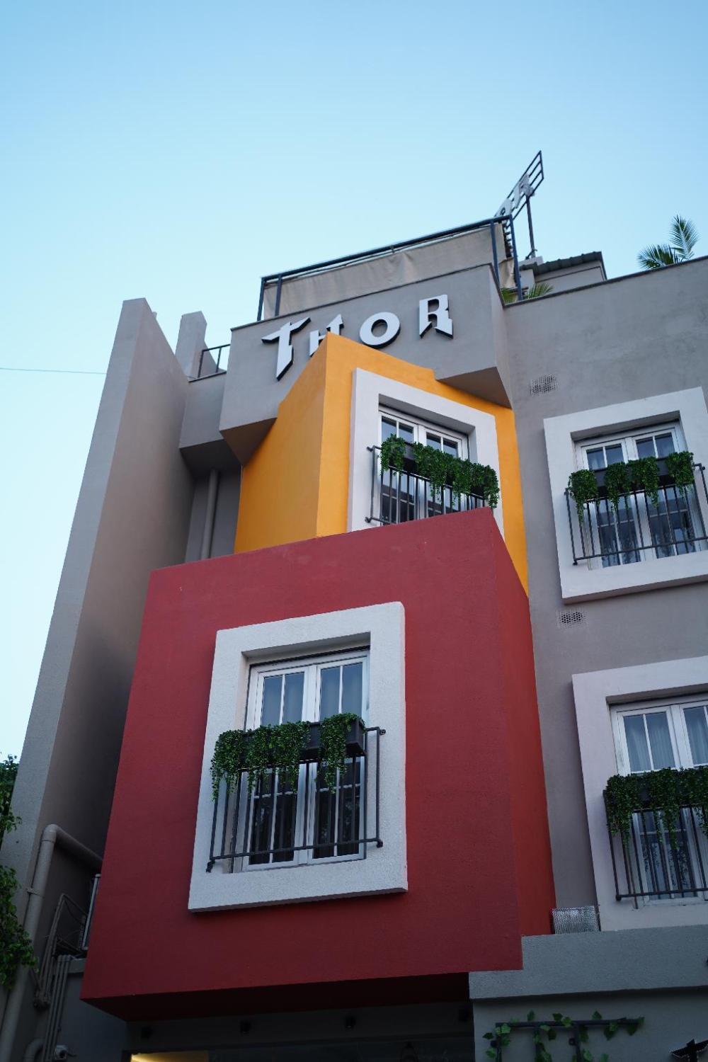 hotel thor