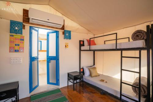 zostel sam desert jaisalmer