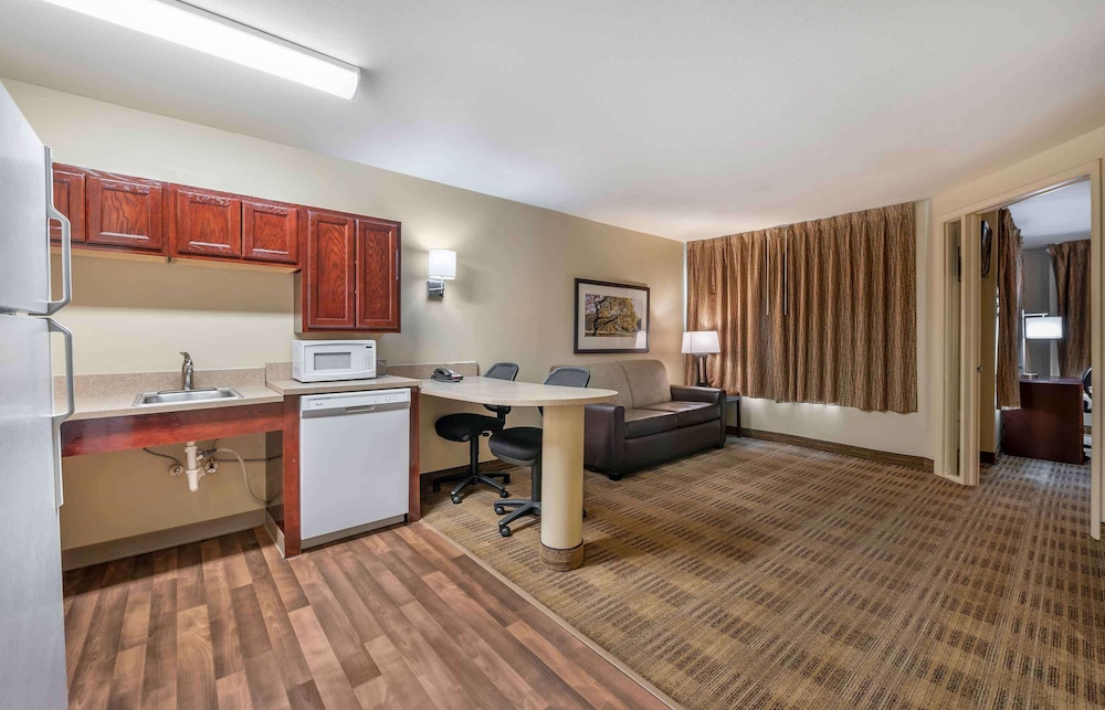 extended stay america suites indianapolis northwest i465