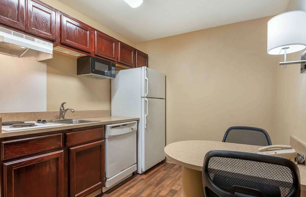 extended stay america suites indianapolis northwest i465