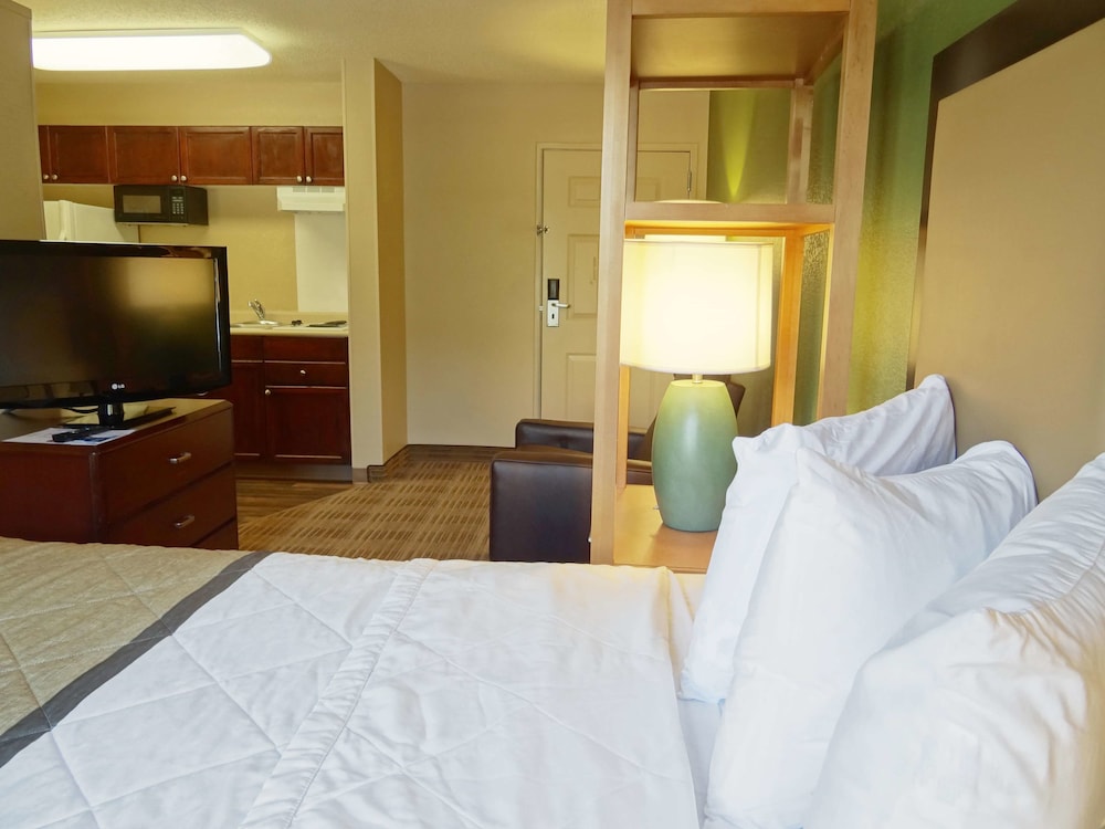 extended stay america suites indianapolis northwest i465