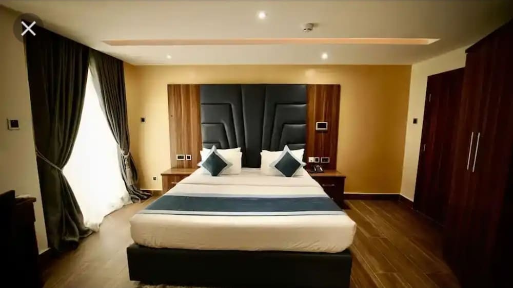 de rembrandt hotel lagos