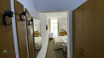 hotel decebal neptun