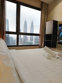 astra at 8 kia peng suites
