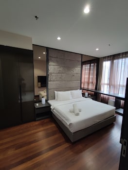 astra at 8 kia peng suites