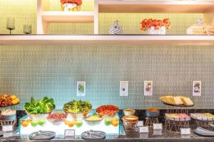 best western click sathorn 11 bangkok