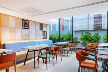 best western click sathorn 11 bangkok