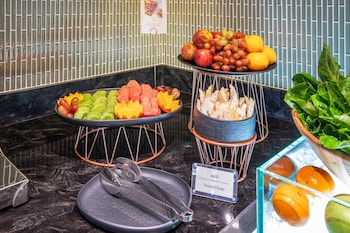 best western click sathorn 11 bangkok