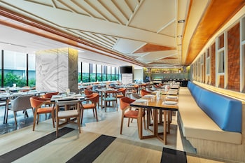best western click sathorn 11 bangkok