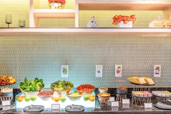 best western click sathorn 11 bangkok