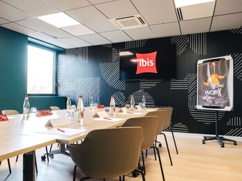 ibis rouen centre rive droite pasteur