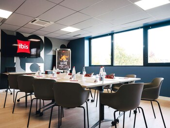 ibis rouen centre rive droite pasteur