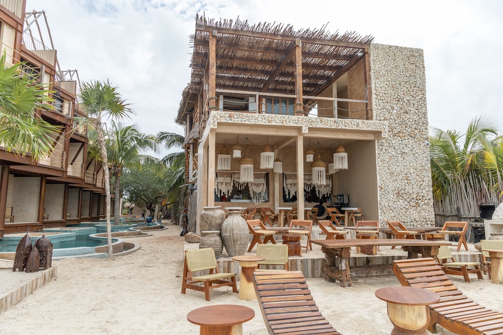 awa holbox hotel boutique